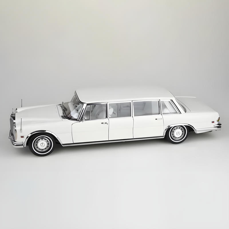 CMC 1/18 Mercedes-Benz Pullman W100 Diecast Car