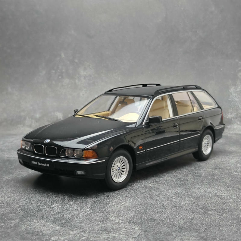 Triple9 1:18 BMW 5 Series Touring (E39) 1998 Diecast Model – YX