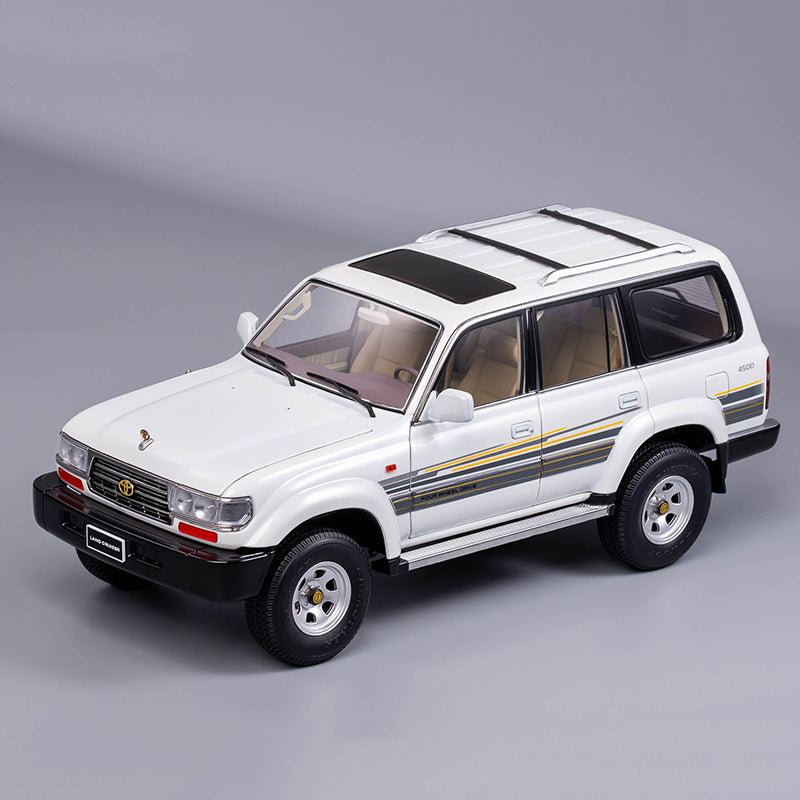 Kengfai Toyota Land Cruiser LC80 1:18 Alloy Diecast Model Car