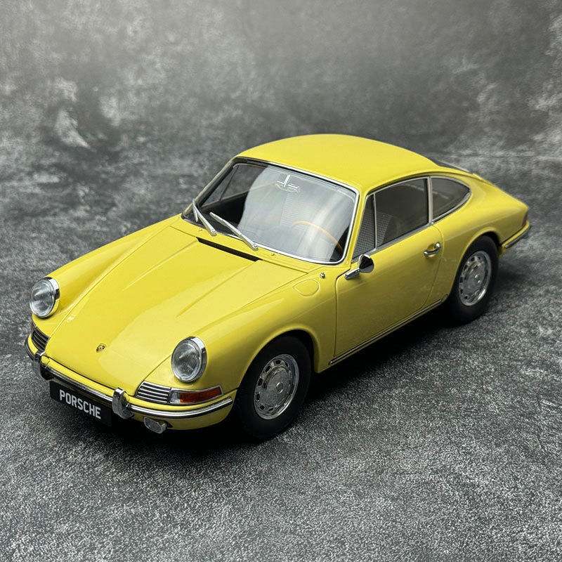Porsche 901 (1964) 1:18 Diecast Classic Model by Kyosho (Red / Green / Beige – Fully Functional)