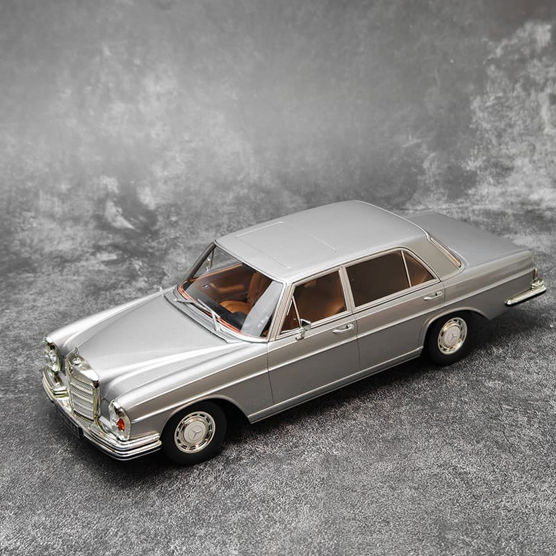 KK Scale Mercedes-Benz 300SEL 6.3 W109 1967-1972 1:18 Alloy Diecast Model Car