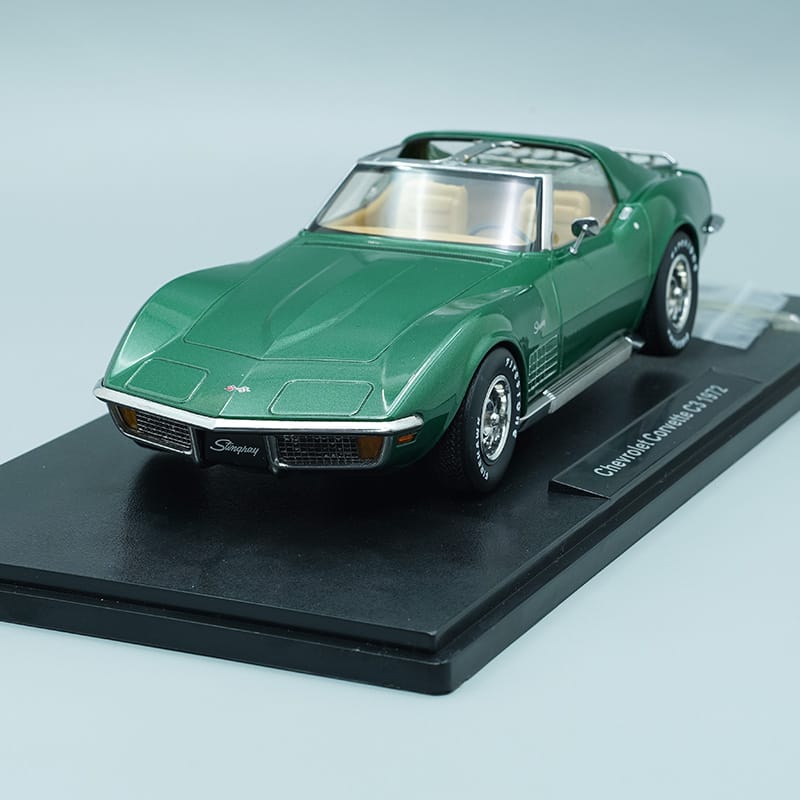 KK Scale Corvette C3 1972 Convertible 1:18 Diecast Model Car