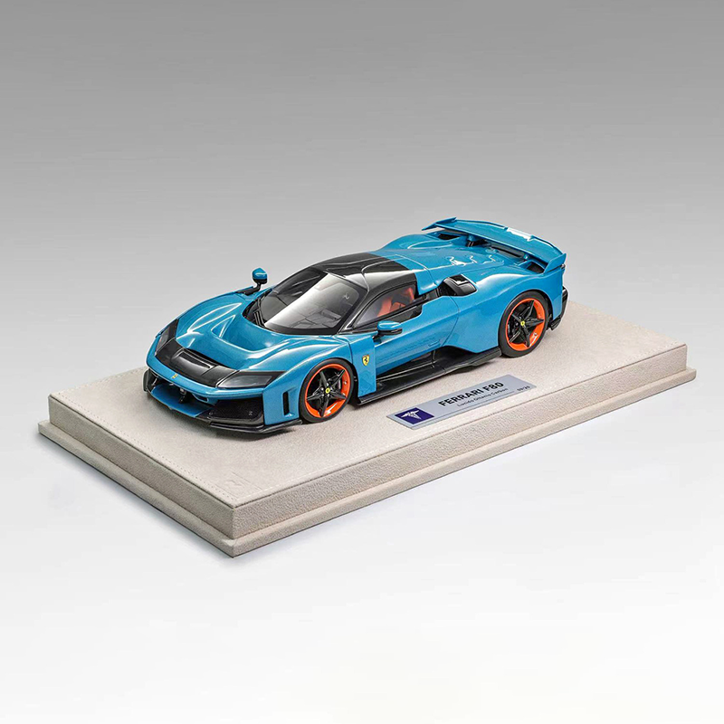 HC Model 1:18 Ferrari F80 Resin Model Car – Modern Hypercar Collector's Edition