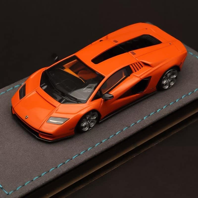Extreme Club 1:64 Lamborghini Countach LPI 800-4 Diecast Model