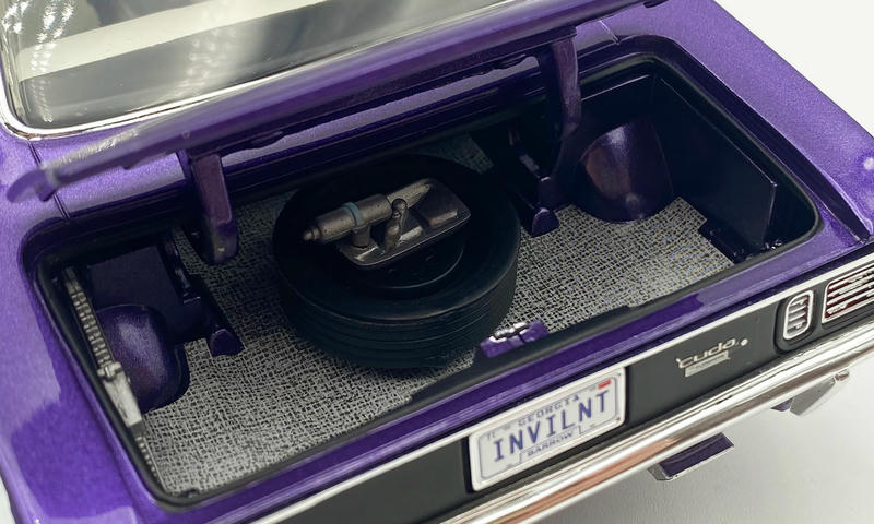 ACME 1:18 1971 Plymouth Cuda 383 In Violet Diecast Model