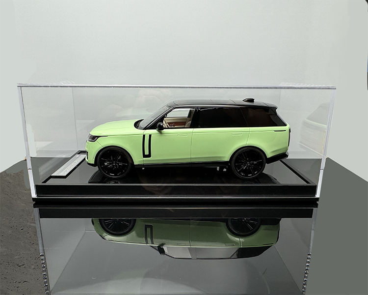 MOTORHELIX 1/18 Land Rover Range Rover Premium Genesis Extended Edition Resin Car Model Collection