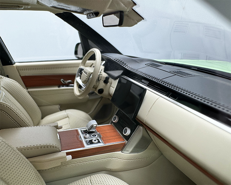 MOTORHELIX 1/18 Land Rover Range Rover Premium Genesis Extended Edition Resin Car Model Collection