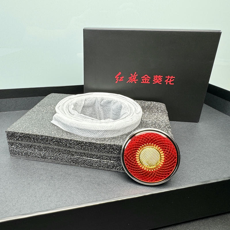 FAW Hongqi Guoli 1:18 Resin Diecast Model – Limited Edition Golden Sunflower Series