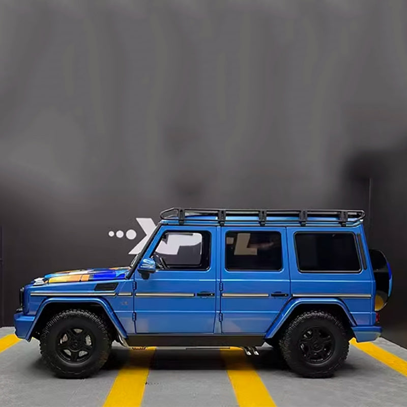 1: 18 AR G-Class W463 painted alloy simulation car model 820616 collection(820616)