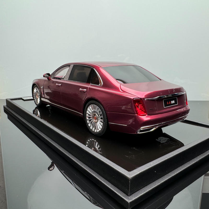Hongqi Guoya 1:18 Resin Model Car – Red Hardcover Limited Edition (1 of 399)
