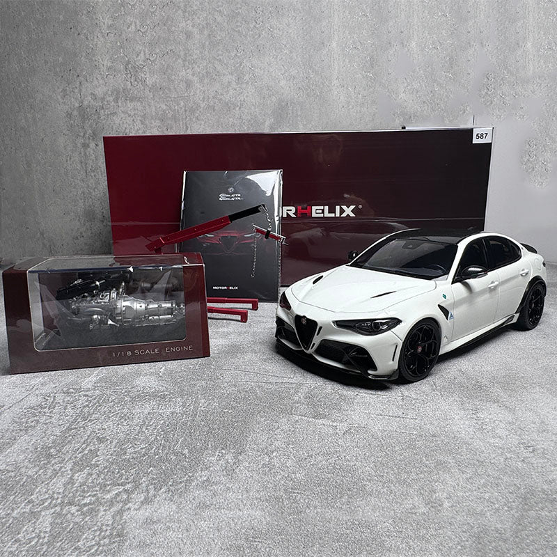 MH Alfa Romeo Giulia GTA simulation car model 1/18 collectible ornaments