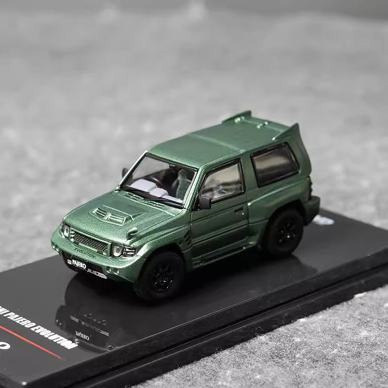 INNO 1:64 Mitsubishi Pajero Evo RALLIART Diecast Car