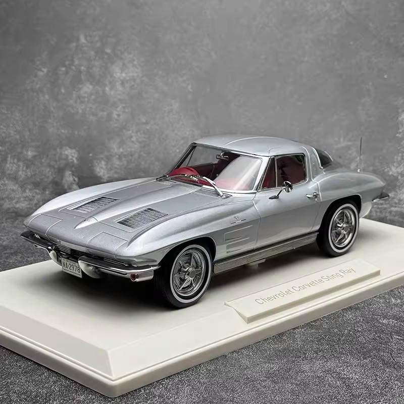 Norev 1:18 Corvette Sting Ray 1963 Diecast Model Car