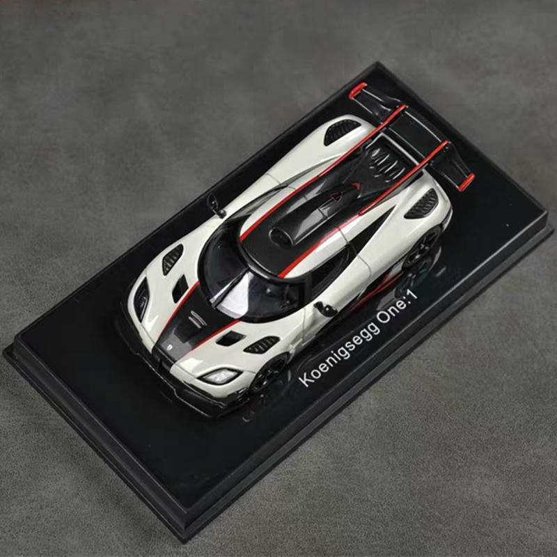 AUTOart 1:64 Koenigsegg One:1 Resin Model