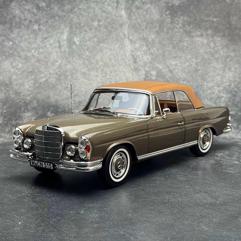 Norev Mercedes-Benz 280SE Cabriolet W111 1:18 Diecast Model Car