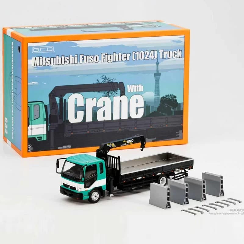 GCD 1:64 Mitsubishi Crane Truck Diecast Model with Accessories
