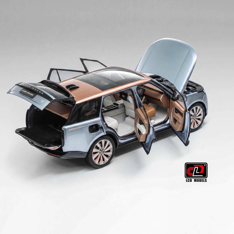 LCD 1:18 Range Rover SV 2022 Diecast Model