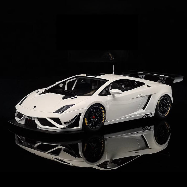 AUTOart Lamborghini Gallardo GT3 FL2 (2013) – 1:18 Scale Mode  (Full Display Version)（81358）（81357）