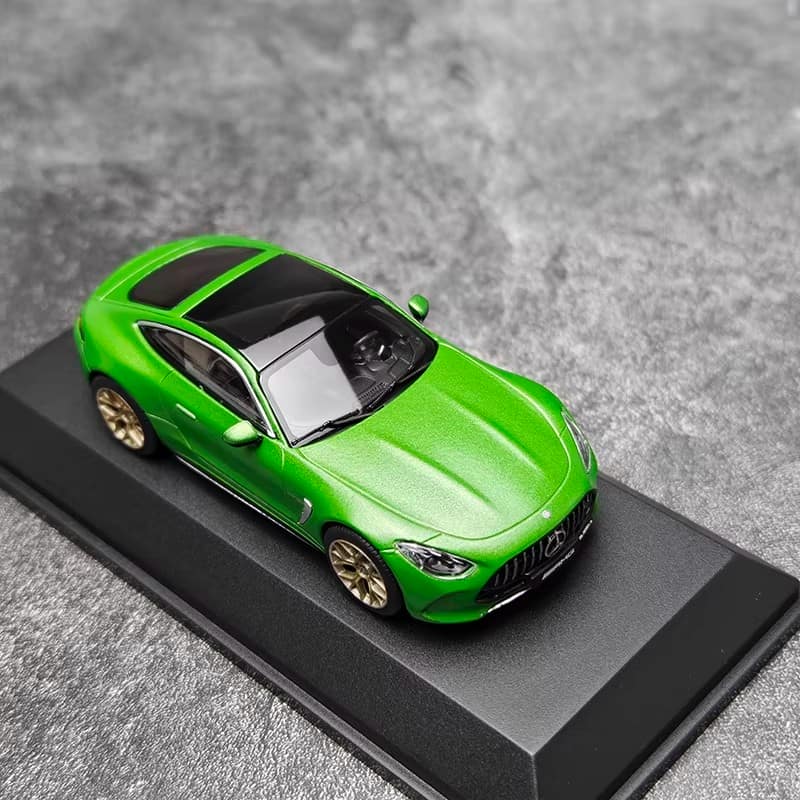 iScale 1:43 Mercedes-AMG GT63 4MATIC 2021 Diecast Model – YX car model