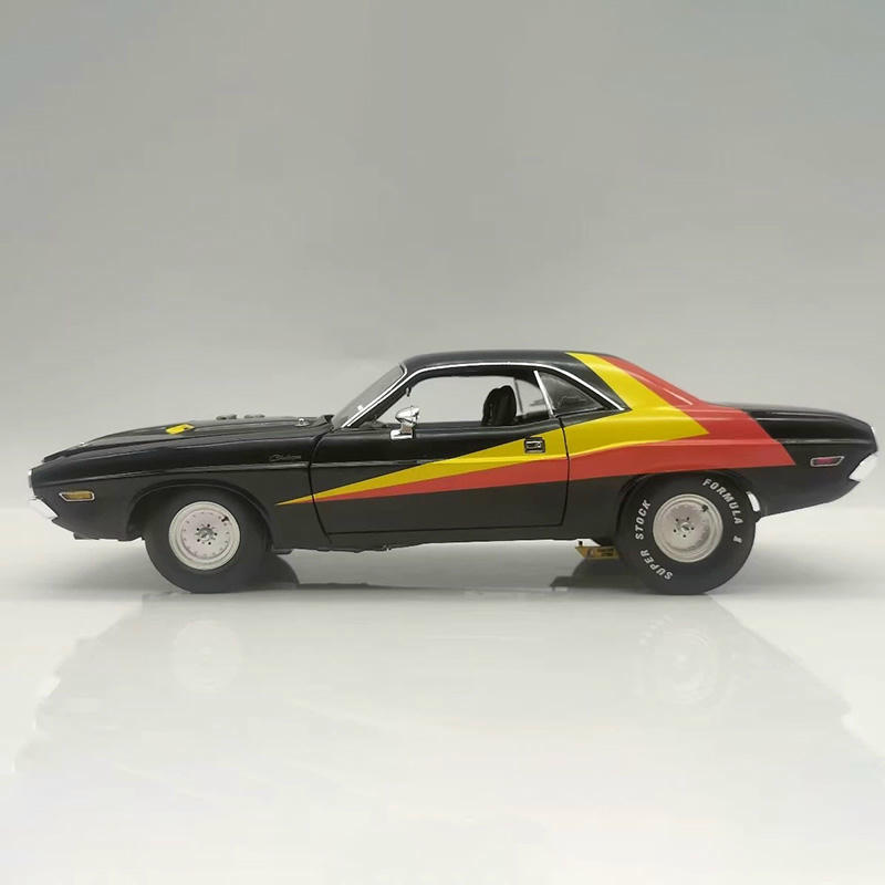 ACME 1970 Dodge Challenger 1:18 Diecast Model Car