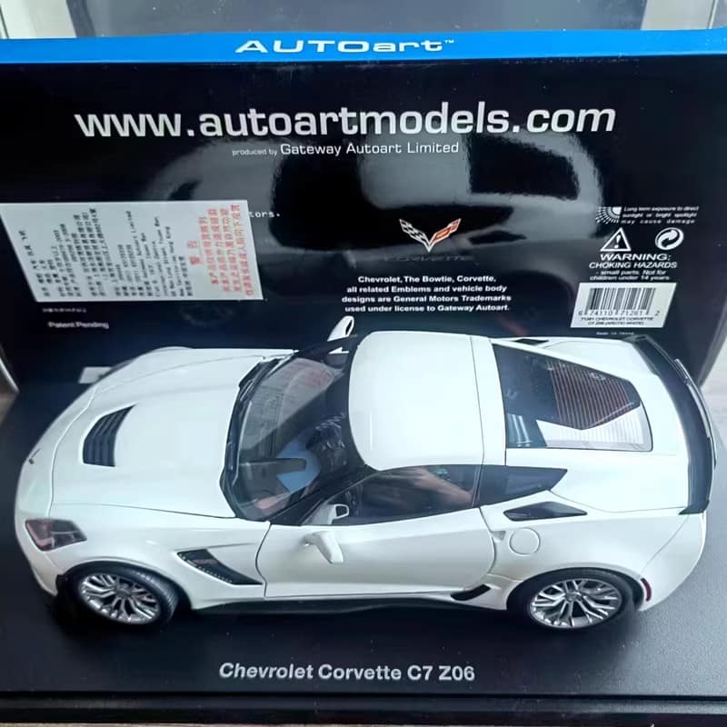 AUTOart 1:18 Chevrolet Corvette C7 Z06 Diecast Model
