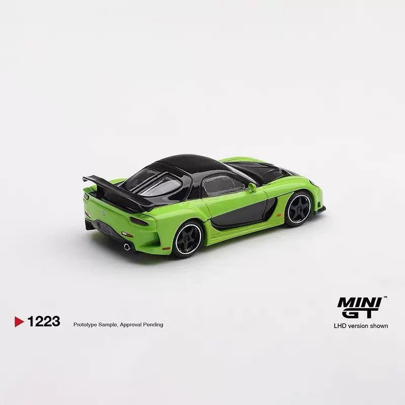 MINI GT #1223 1:64 Mazda RX-7 VeilSide Apple Green Diecast Model Car