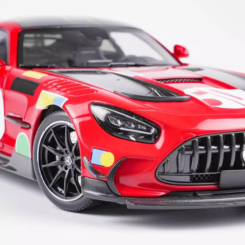 MINICHAMPS 1:18 Mercedes-Benz AMG GT Black Series Alloy Diecast Model