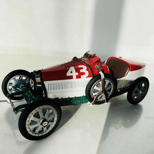 CMC 1:18 Bugatti Type 35 red & white Diecast Model #43