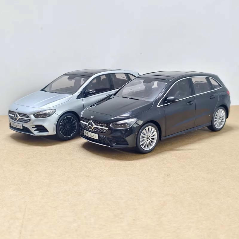 1:18 Mercedes-Benz B-Class MPV Diecast Model