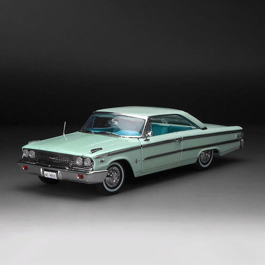 Sunstar 1:18 1963 Ford Galaxie 500XL Alloy Model