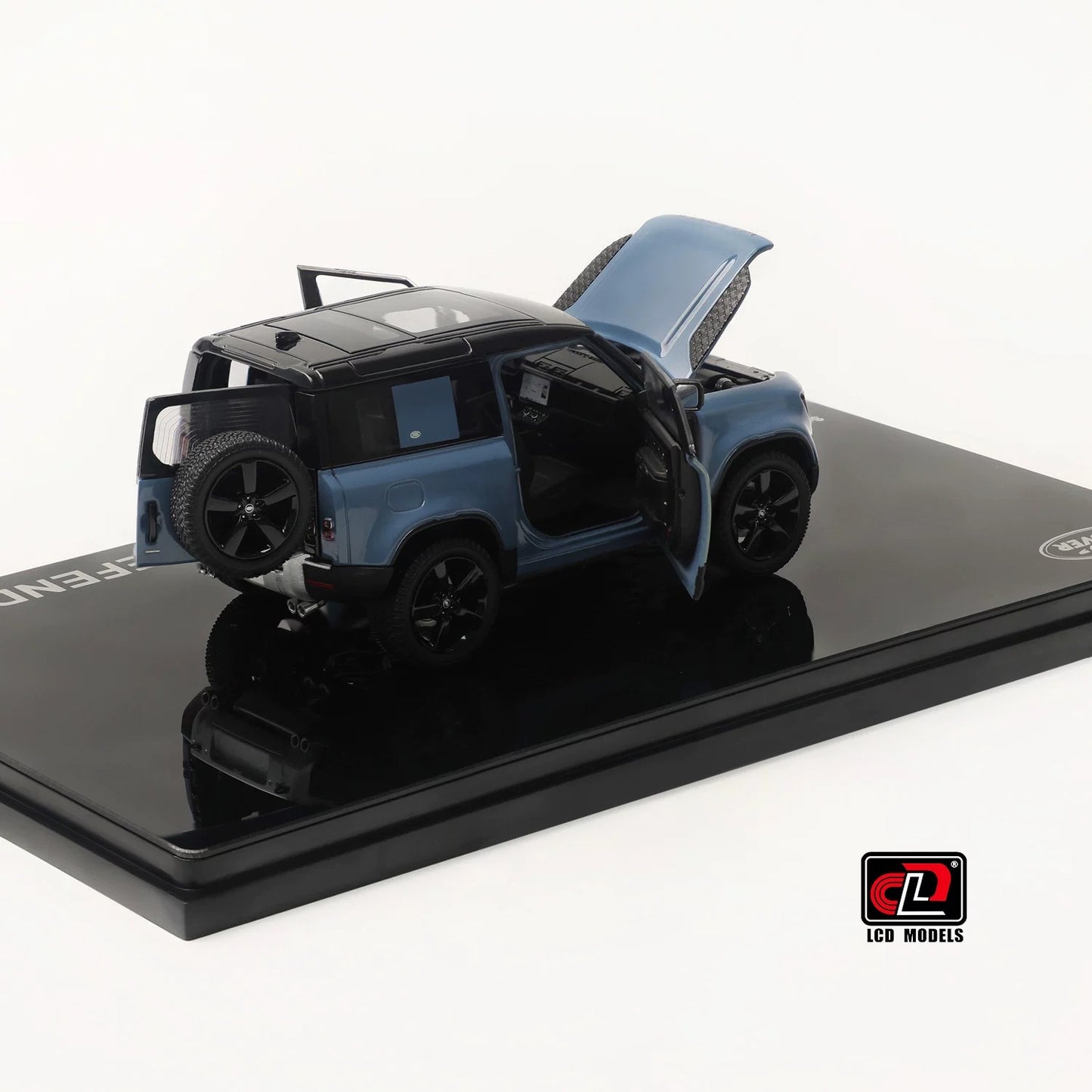 LCD Models 1:43 Land Rover Defender 90 Diecast Model