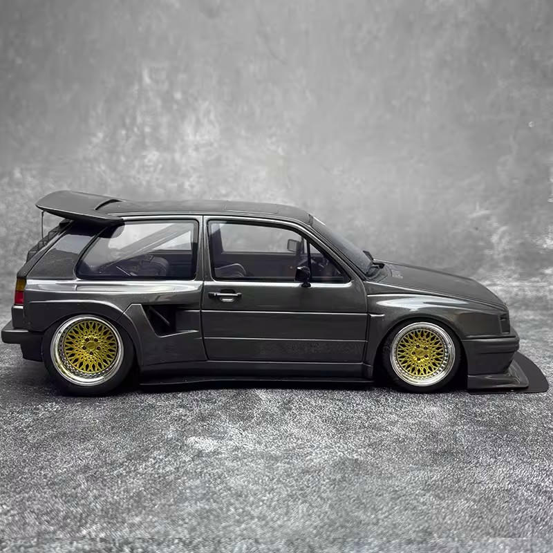 OTTO 1:18 Volkswagen Golf II GTI Resin Model — OT476