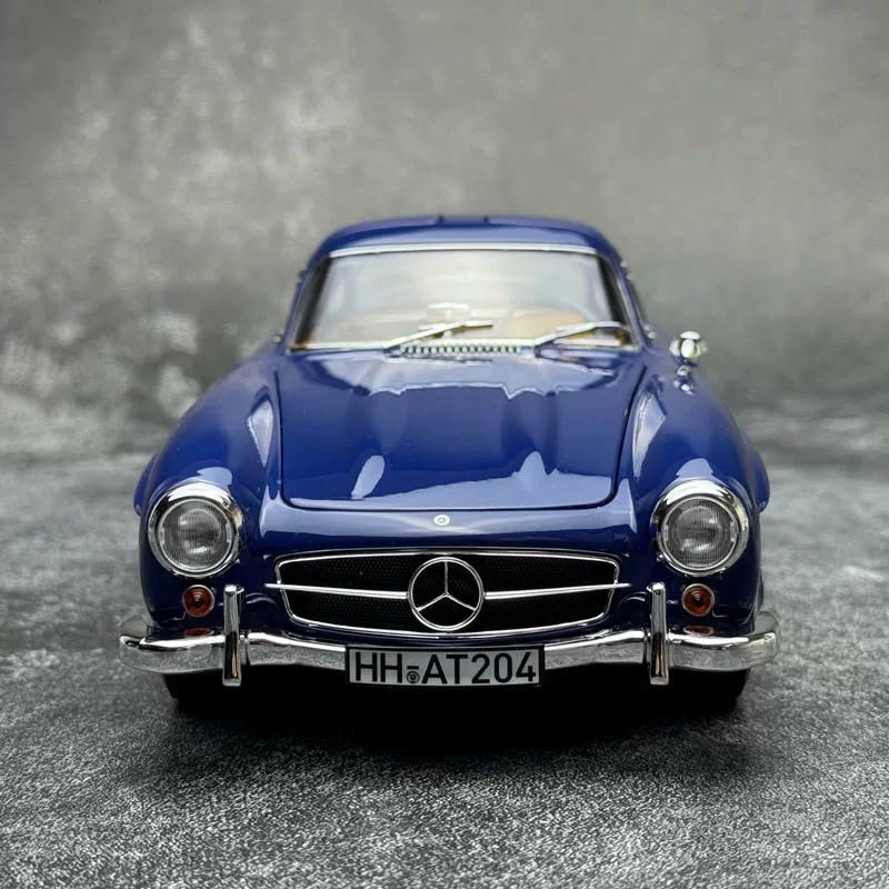 Norev 1:18 Mercedes-Benz 300SL W198 1954 Diecast Model Car