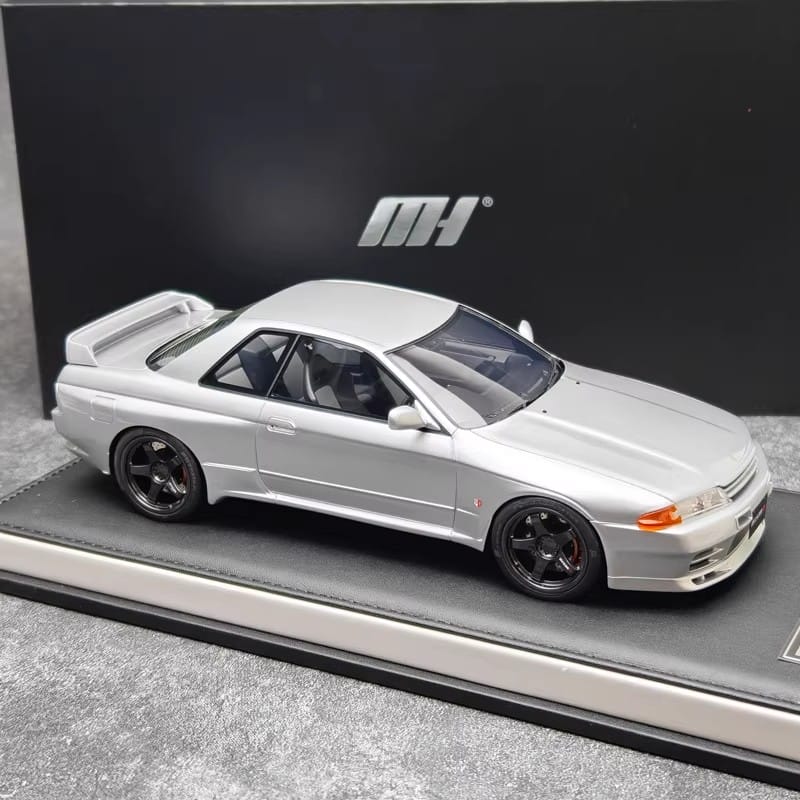 MH Nissan Skyline GT-R (R32) 1:18 Resin Model Car – YX car model