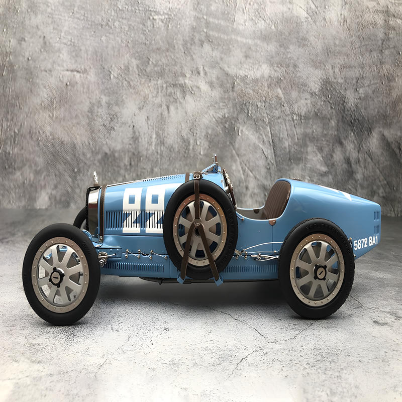 CMC 1:18 Bugatti Type 35 Blue Diecast Model #22