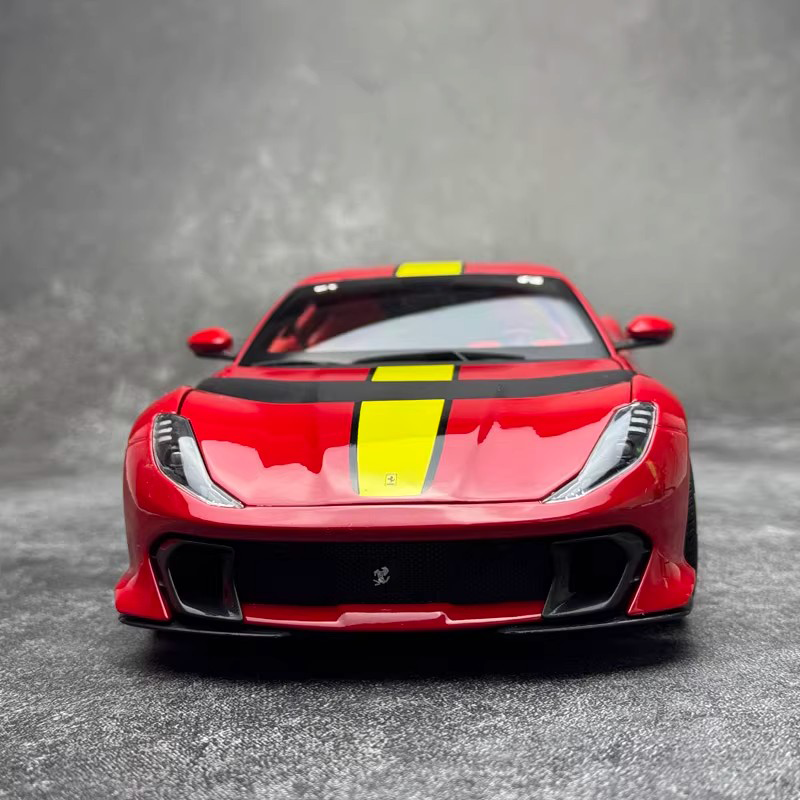 Bburago 1:18 Ferrari 812 Competizione Diecast Alloy Model Car