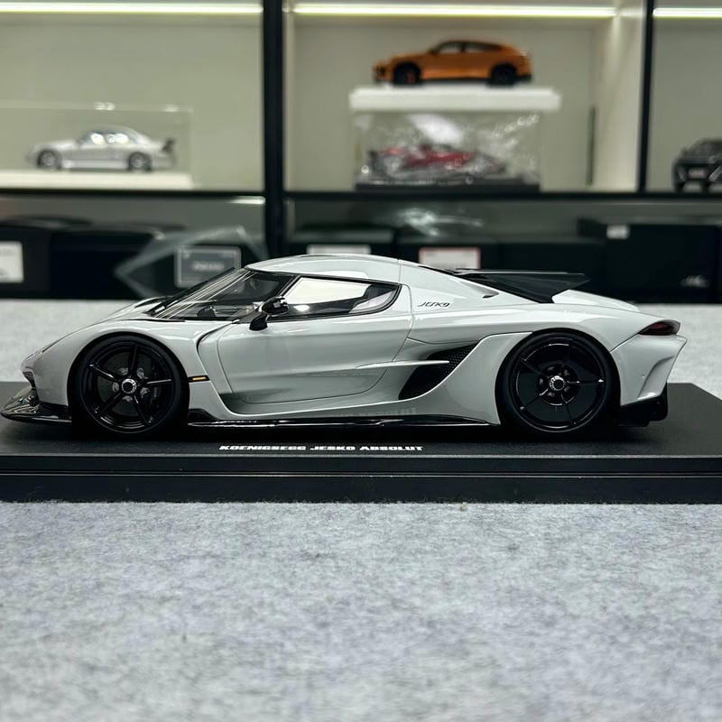 GTSpirit Limited Edition 1:18 Koenigsegg Absolut Koenigsegg Jesko Supercar Model GT412