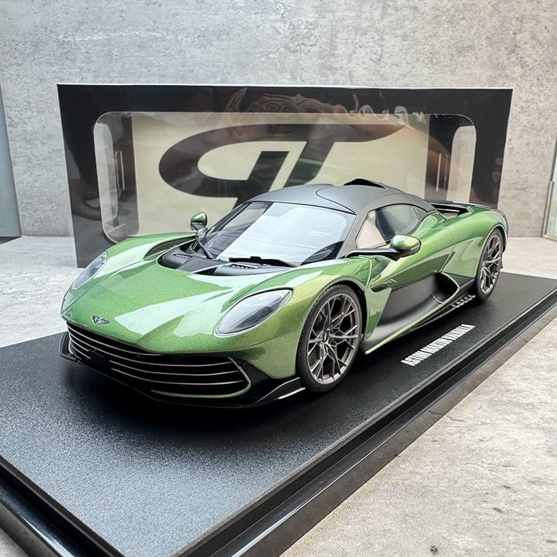 GT Spirit 1:18 Aston Martin Valhalla Resin Model-GT558