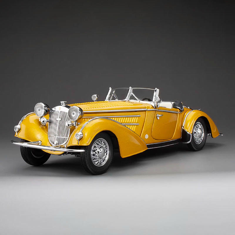 SunStar 1:18 1939 Horch 855 Roadster Diecast Model
