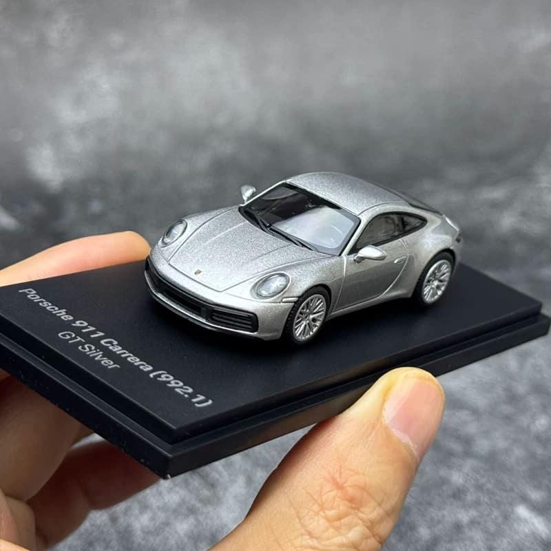 AR Box 1:64 Porsche 911 Carrera (992.1) Diecast Model
