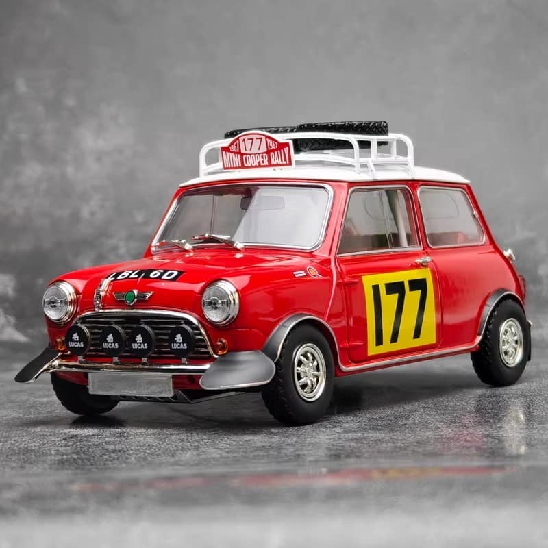 Tiny 1:18 BMW MINI #177 Alloy Collector Display Model