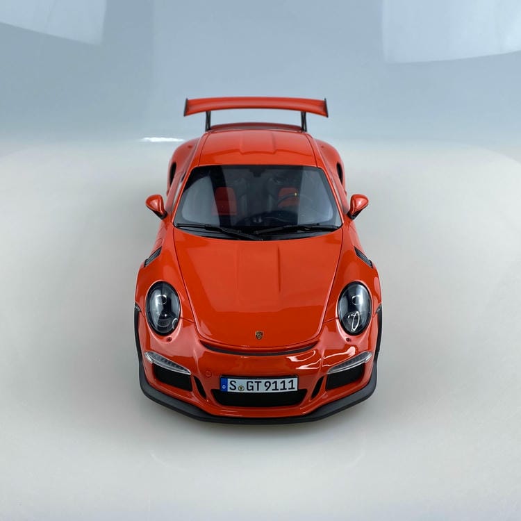 GT Spirit 1:18 Porsche 911 GT3 RS Resin Car Model