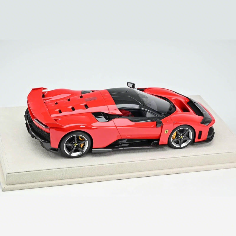HERMES COLLECTION 1:18 Ferrari F80 Resin Model