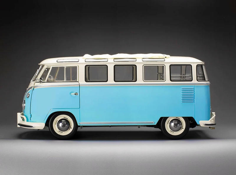 SunStar Volkswagen T1 Samba 1962 1:12 Diecast Model Bus