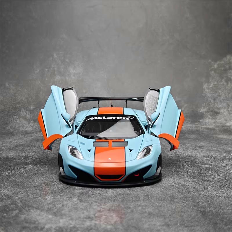 AUTOart 1:18 McLaren MP4-12C GT3 Diecast Model