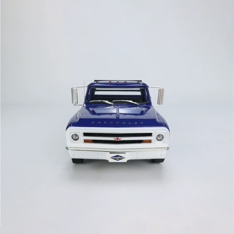 ACME 1:18 1967 Chevrolet C-30 Ramp Truck Diecast Model