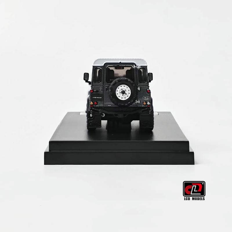 LCD 1:64 Land Rover Defender 90 V8 Diecast Model – YX car model