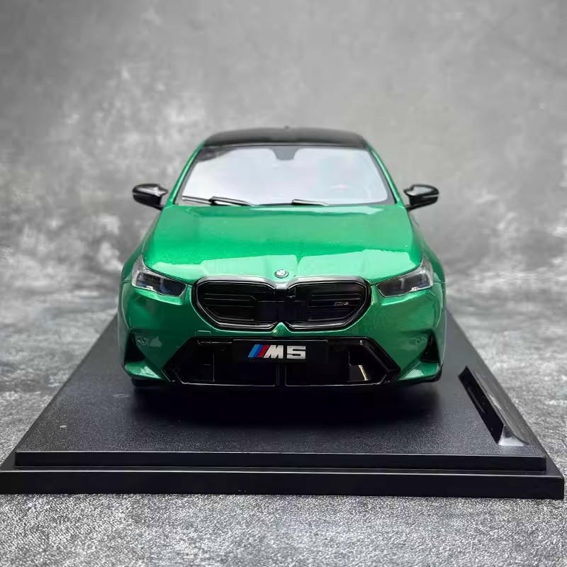 SOLIDO 1:18 BMW M5 M Isle of Man 2025 Alloy Diecast Model