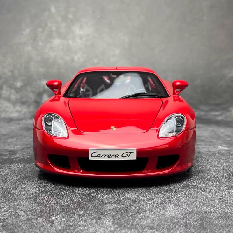 AUTOart 1:18 Porsche Carrera GT Diecast Model – Red – YX car model