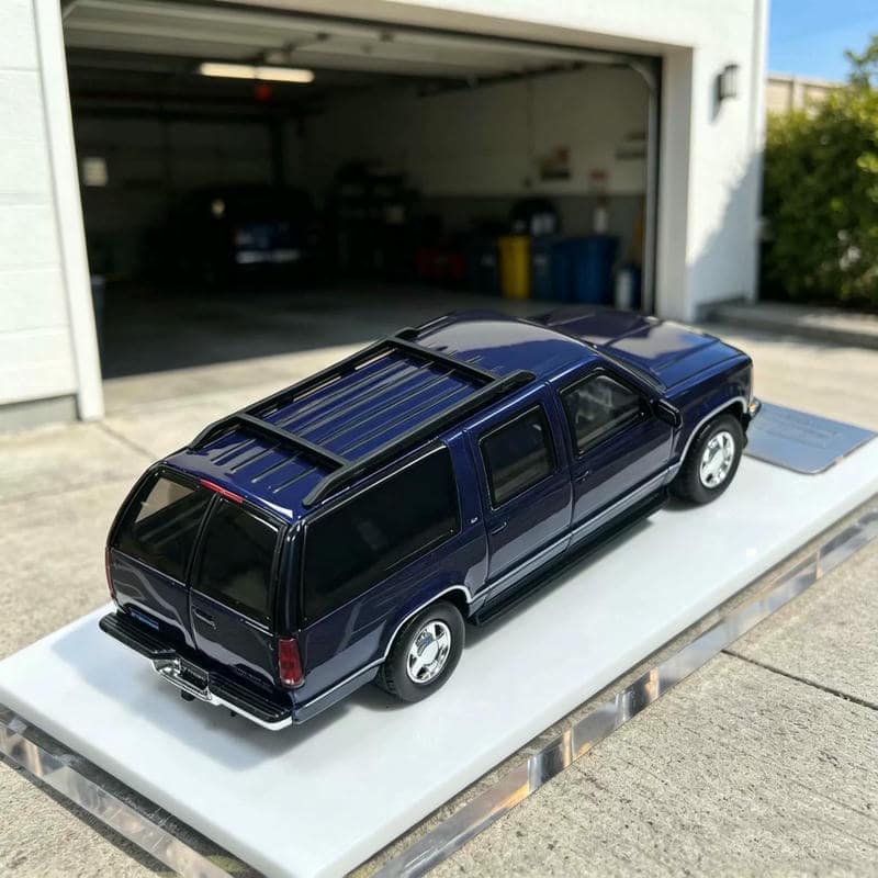 Bliss 1:64 Chevrolet GMC GMT400 HEC Beijing Expo Limited Edition Diecast Model